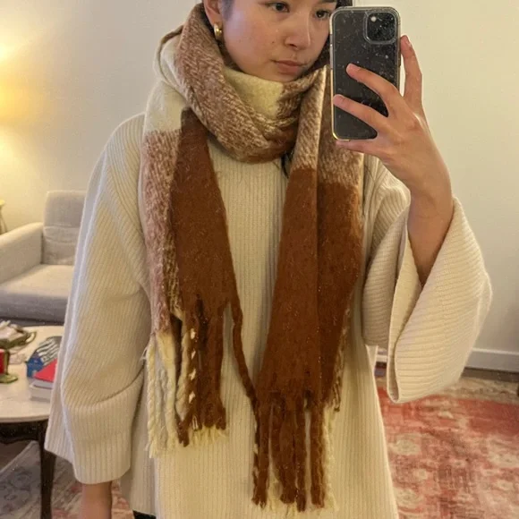 Brown and Cream Scarf - Picture 2 of 6